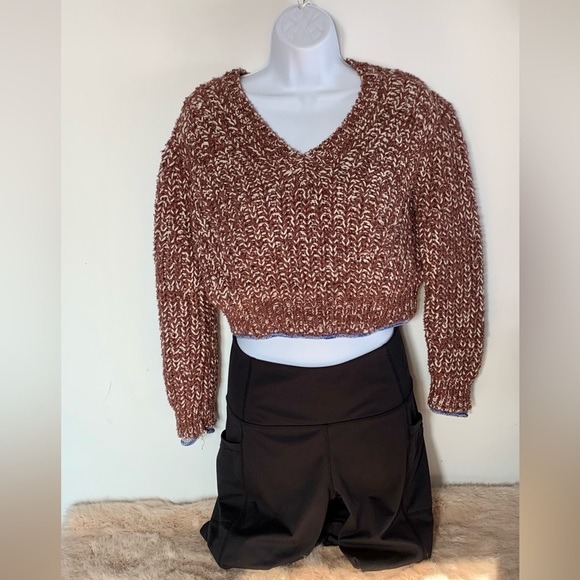 Wilfred cropped, fuzzy, sweater - Picture 5 of 7